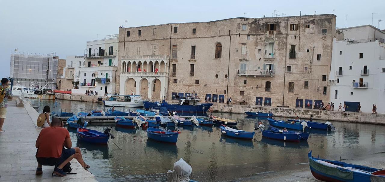 Dimora Nel Cuore Del Centro Storico Di Monopoli Eksteriør bilde